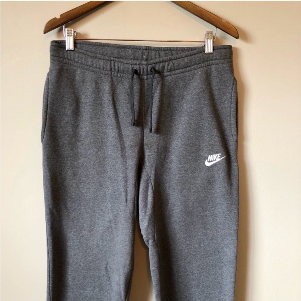 Nike sweat pants size S fits medium
